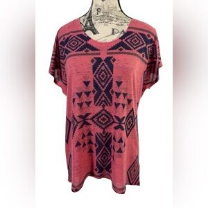 Signature Studio Light Red & Blue Tribal Print Short Sleeve Top Size L